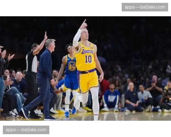 湖人肯纳德交易评级B+ 外线投射升级但防守隐患仍存