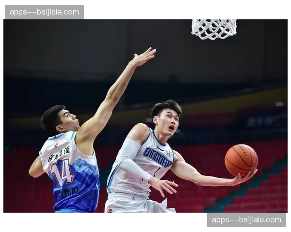 王睿泽关键先生表现 青岛锋线关键时刻不手软